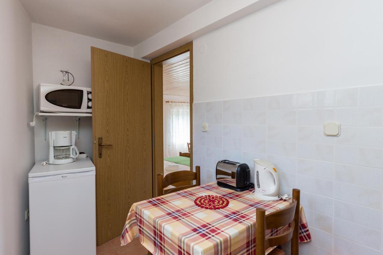 Apartments Miskovic Donje Celo الغرفة الصورة